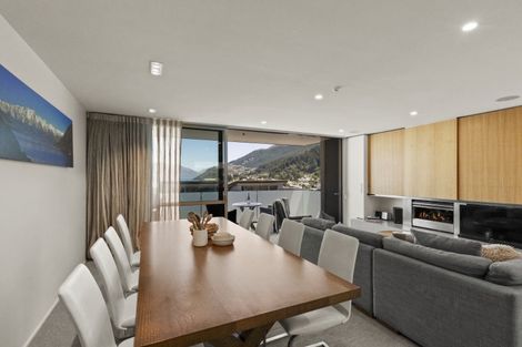 Photo of property in The Beeches Apartments, 4/60 Hallenstein Street, Queenstown, 9300