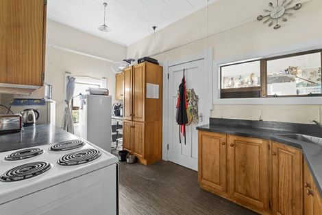 Photo of property in 9 Olivia Street, Stratford, 4332