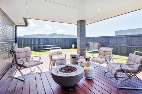 Photo of property in 10 Onerere Drive, Whitianga, 3510