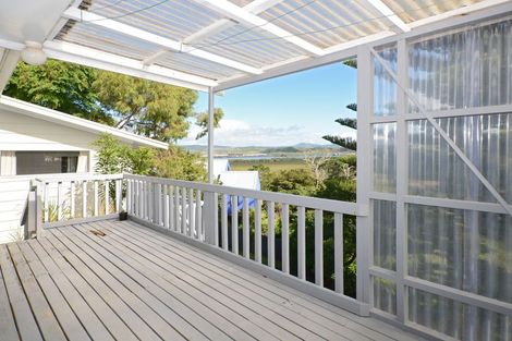 Photo of property in 14 Raumati Terrace, Khandallah, Wellington, 6035