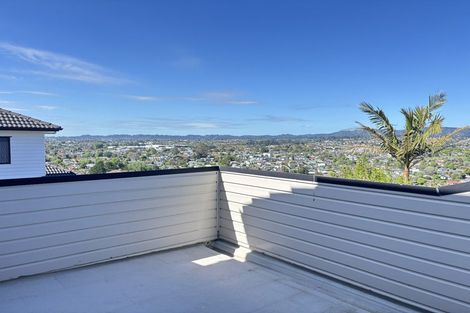 Photo of property in 40 Tiriwa Drive, Massey, Auckland, 0614
