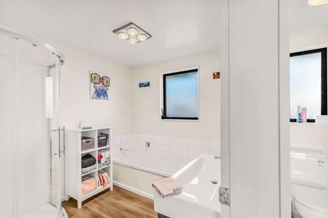 Photo of property in 8 Stonebridge Lane, Oxford, 7430