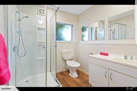 Photo of property in 6 Sealy Place, Bryndwr, Christchurch, 8053