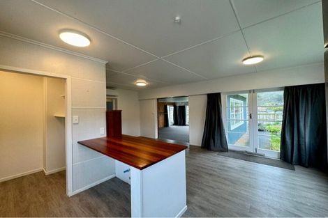 Photo of property in 457 Makara Road, Makara, Karori, 6972