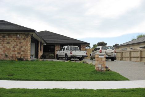 Photo of property in 47 Gandalf Crescent, Paraparaumu, 5032