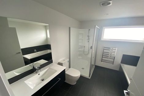 Photo of property in 160a Navigation Drive, Whitby, Porirua, 5024