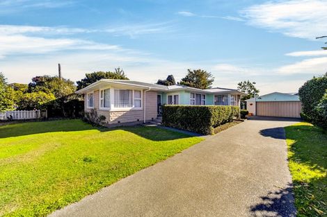 Photo of property in 77 Cutts Road, Russley, Christchurch, 8042