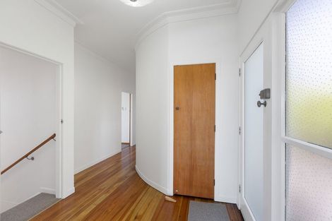 Photo of property in 154 Vivian Street, New Plymouth, 4310