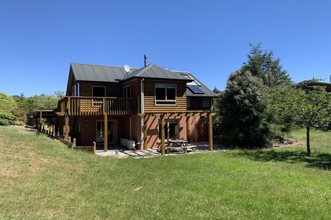 Photo of property in 8 Drake Place, Lake Hawea, Wanaka, 9382