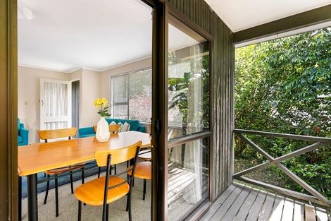Photo of property in 111 Seymour Road, Sunnyvale, Auckland, 0612