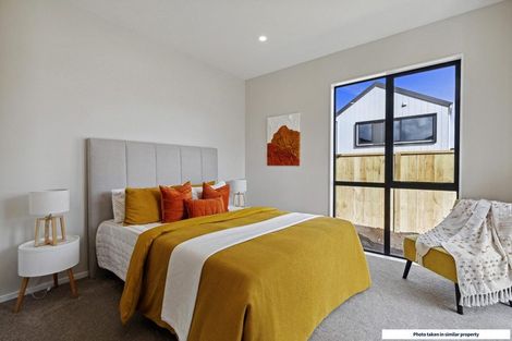 Photo of property in 29 Paretao Street, Massey, 0614