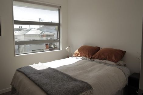 Photo of property in 24u7 Princess Terrace, Newtown, Wellington, 6021