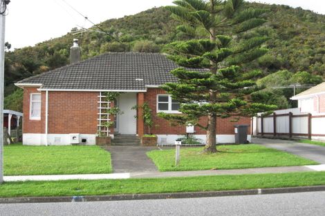 Photo of property in 7 Wilkie Crescent, Naenae, Lower Hutt, 5011