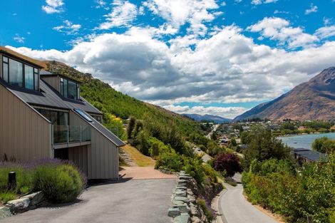 Photo of property in Marina Village, 10/10 Marina Drive, Frankton, Queenstown, 9300