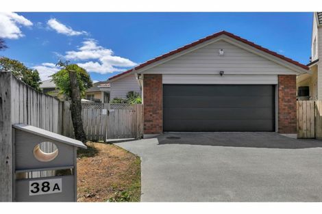 Photo of property in 38 Sailfish Drive, West Harbour, Auckland, 0618
