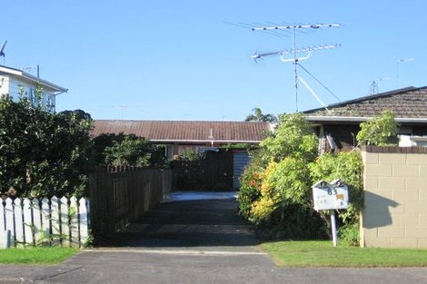 Photo of property in 4/83 Centreway Road, Orewa, 0931