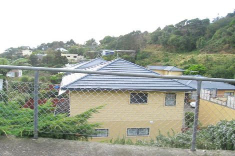 Photo of property in 7u1 Carleton Terrace, Tawa, Wellington, 5028