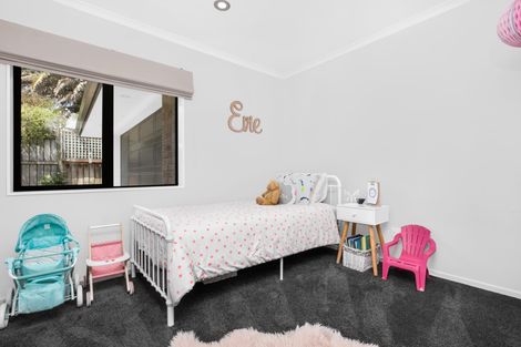 Photo of property in 4 Rays Way, Tuakau, 2121