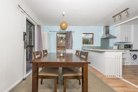 Photo of property in 23 Luckens Road, West Harbour, Auckland, 0618