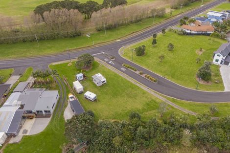 Photo of property in 1 Hei Esplanade, Whitianga, 3510