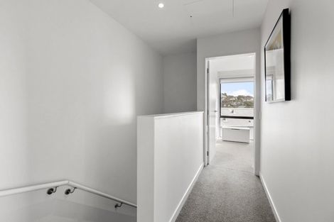 Photo of property in 15/6 Oswald Crescent, Paparangi, Wellington, 6037