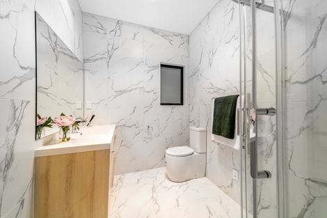 Photo of property in 4 Franheim Crescent, Orewa, 0931