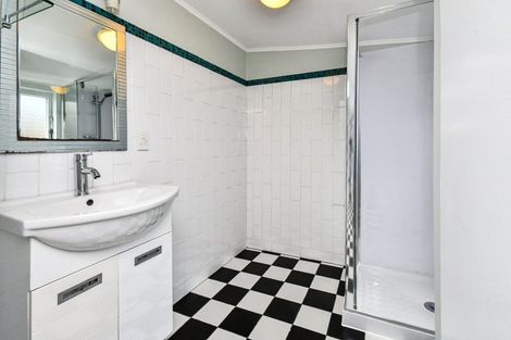 Photo of property in 120 Settlement Road, Papakura, 2110