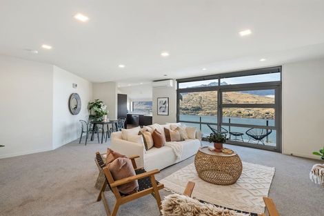 Photo of property in 2/11 Gum Lane, Queenstown, 9300