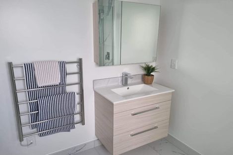 Photo of property in 231u8 Marine Parade, Seatoun, Wellington, 6022