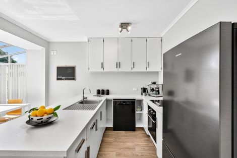 Photo of property in 138 Gloucester Street, Taradale, Napier, 4112