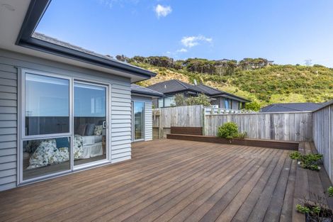 Photo of property in 18 Schooner Drive, Whitby, Porirua, 5024