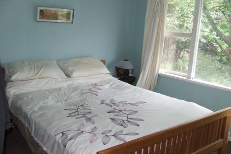 Photo of property in 18a B Aplin Terrace, Ngaio, Wellington, 6035