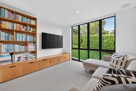 Photo of property in 1/517 Beach Road, Murrays Bay, Auckland, 0630