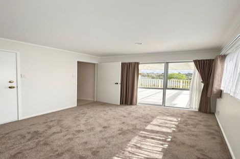 Photo of property in 21 Shanaway Rise, Hillcrest, Auckland, 0627