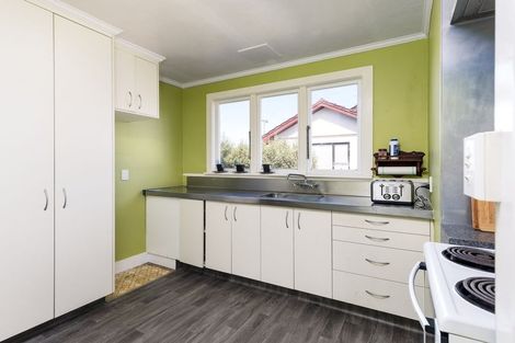 Photo of property in 4 Moorhouse Street, Waimate, 7924