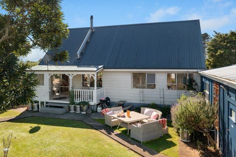 Photo of property in 14 Cumming Street, Okato, 4335