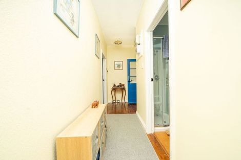 Photo of property in 26 View Road, Hikurangi, 0114