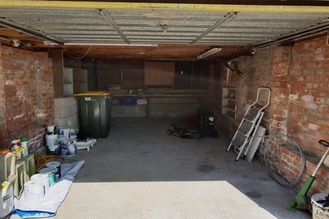 Photo of property in 9 Lex Avenue, Green Bay, Auckland, 0604