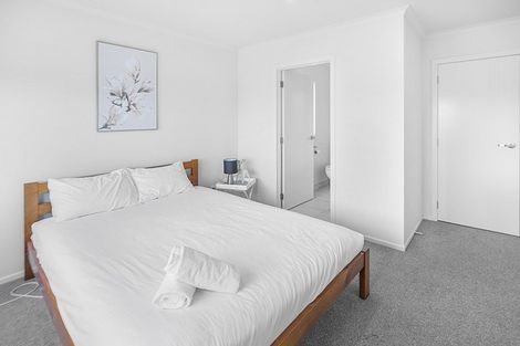 Photo of property in 12u1 Scotland Place, Hillcrest, Hamilton, 3216