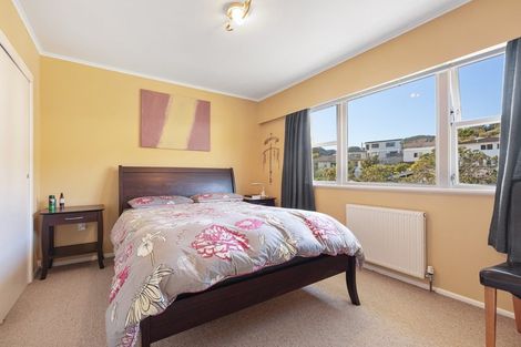Photo of property in 12 Lupin Terrace, Tawa, Wellington, 5028