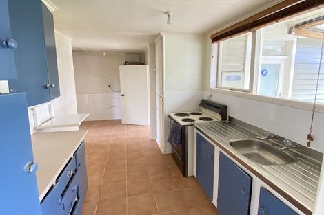 Photo of property in 25 Withers Road, Glen Eden, Auckland, 0602