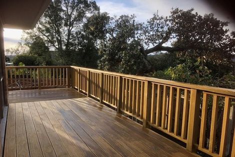 Photo of property in 2/13 Dakota Avenue, Beach Haven, Auckland, 0626