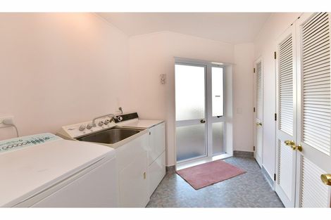 Photo of property in 3 Settlers Grove, Orewa, 0931