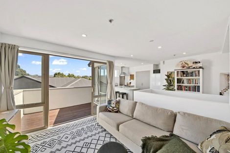 Photo of property in 2/9 Cameron Street, Sydenham, Christchurch, 8023