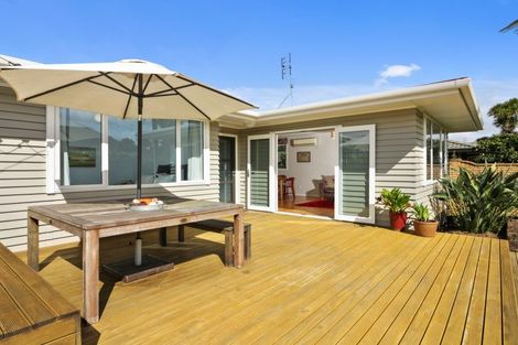 Photo of property in 19 Koru Street, Mangere Bridge, Auckland, 2022