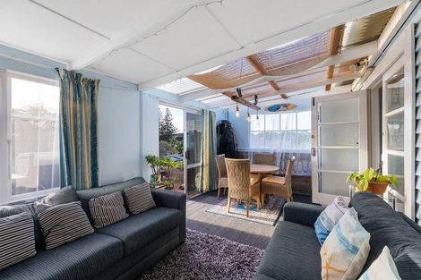 Photo of property in 22 Kauwhata Street, Himatangi Beach, Foxton, 4891