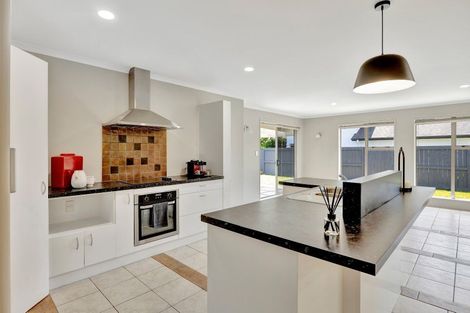 Photo of property in 31 Caversham Drive, Rototuna, Hamilton, 3210