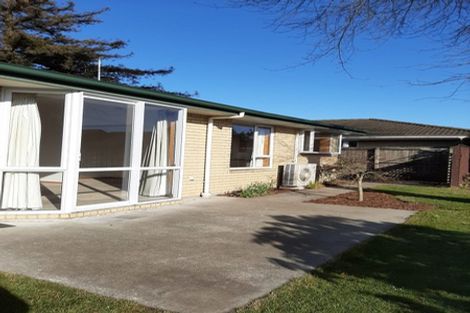 Photo of property in 65 Merrin Street, Avonhead, Christchurch, 8042