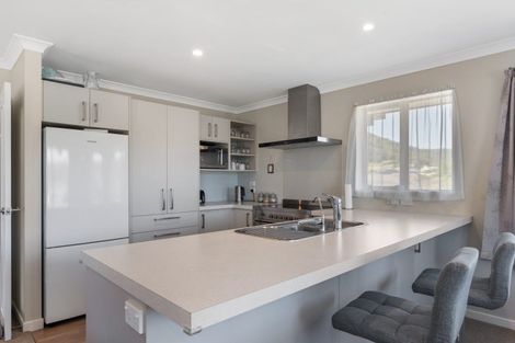 Photo of property in 2 Pukeko Place, Picton, 7220