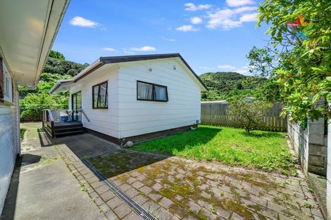 Photo of property in 43 Fleet Street, Naenae, Lower Hutt, 5011